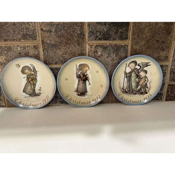 3 Limited Edition Collector plate Reproductions SCHMID BROS. BERTHA HUMMEL PLATE - Picture 1 of 10